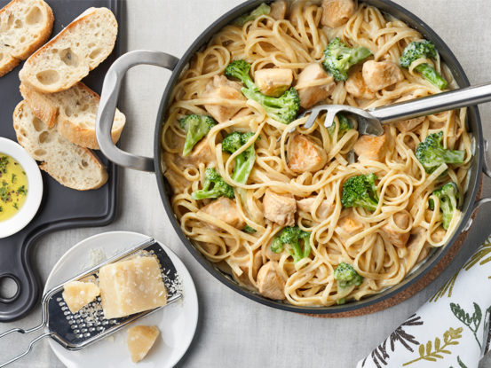 Chicken & Broccoli Alfredo