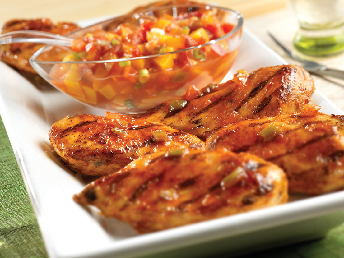 Chicken with Picante Peach Salsa | Pace® Sauces