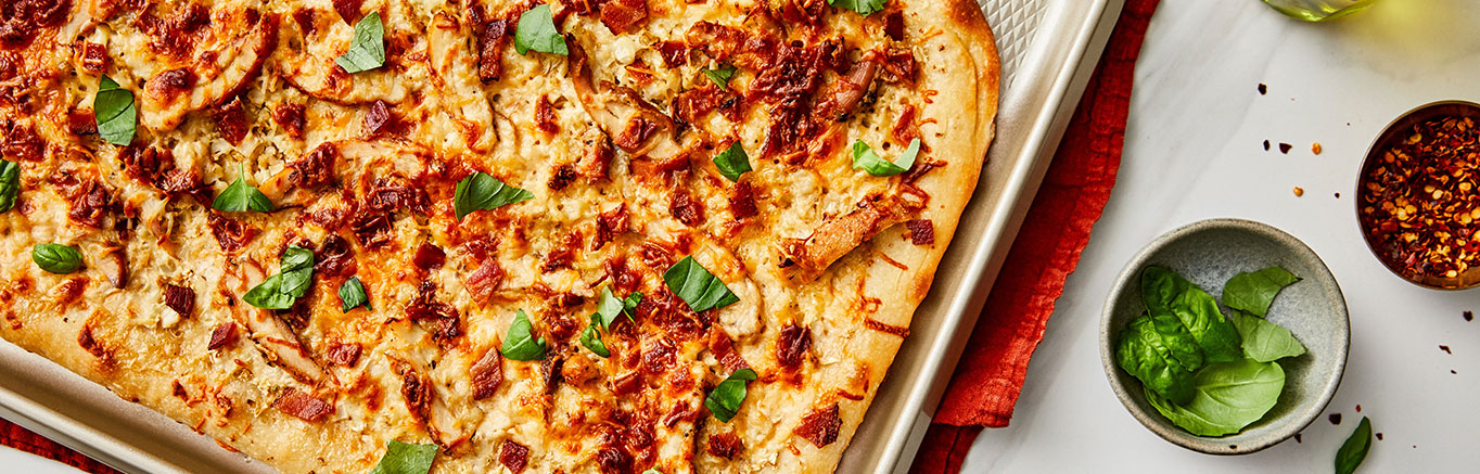 Image of prepared Sheet Pan Bacon Chicken Alfredo Pizza with Cauliflower recipe