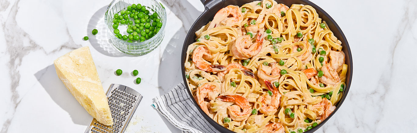 Easy Shrimp Alfredo with Fettuccine Pasta | Prego® Pasta Sauces