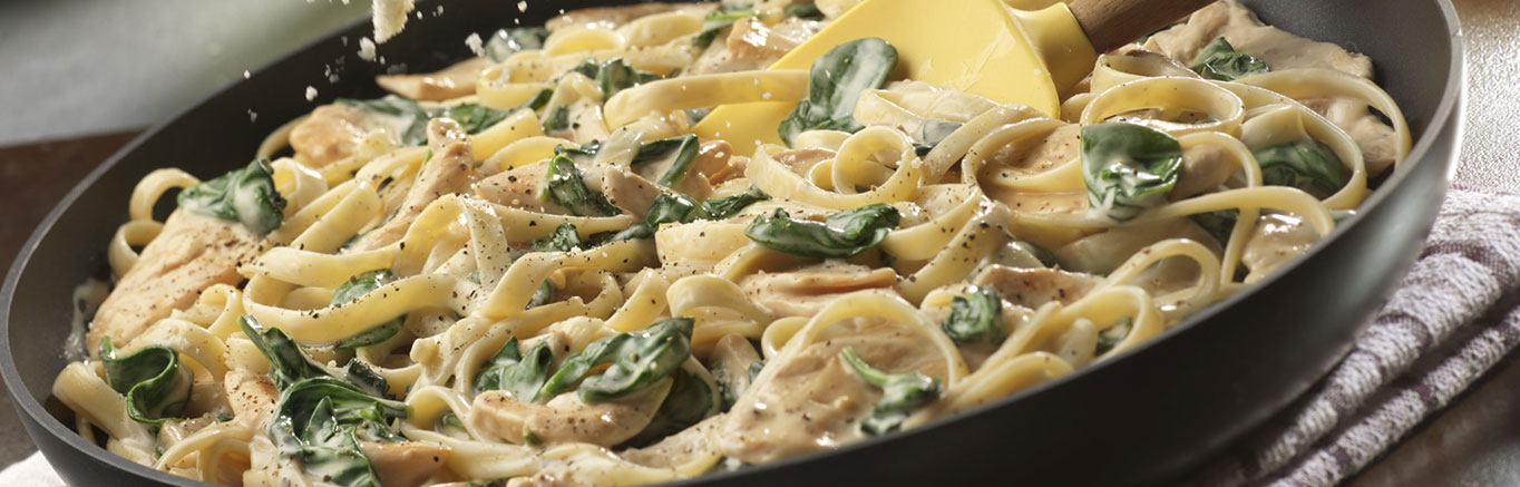 Simple Chicken Fettucine Alfredo with Spinach