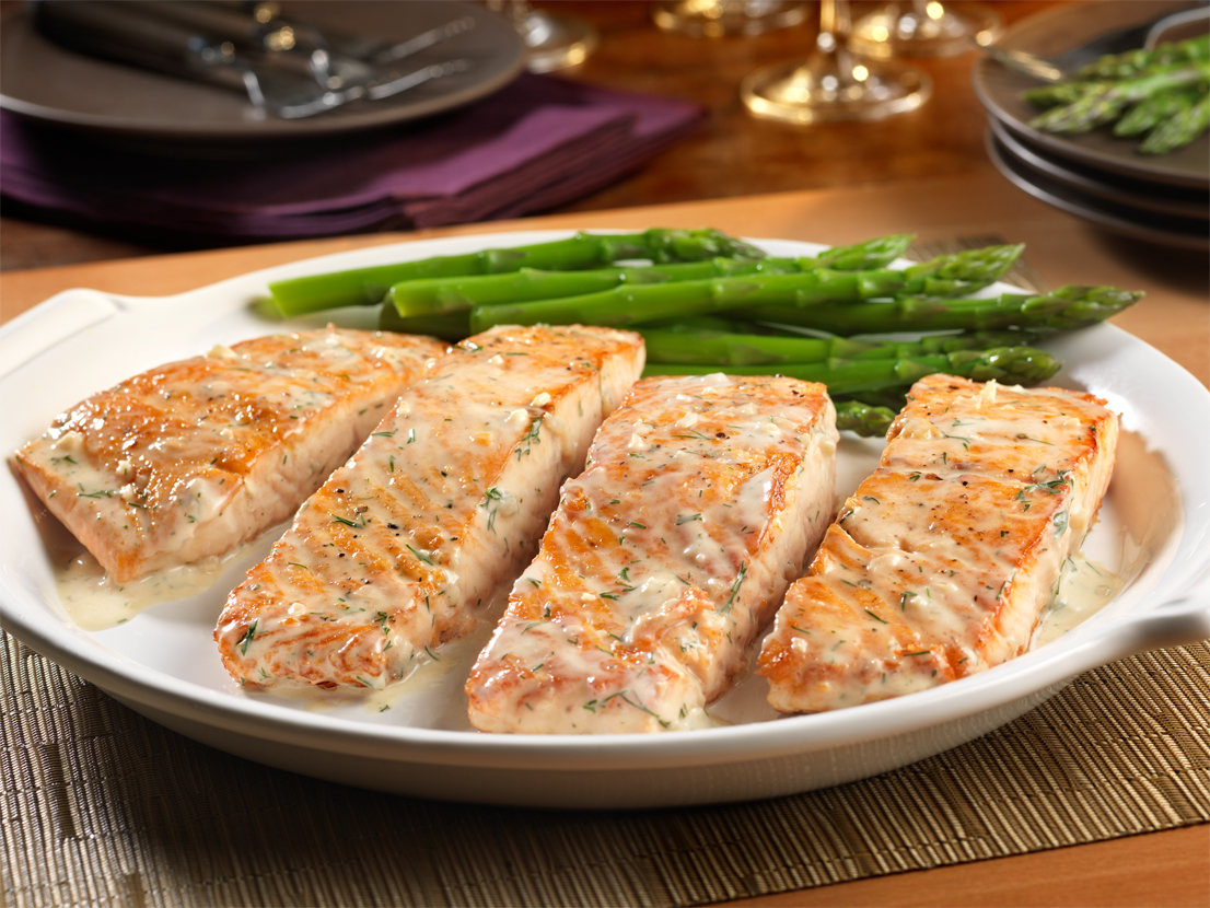 Salmon with Creamy Dill Sauce | Swanson® Recipes
