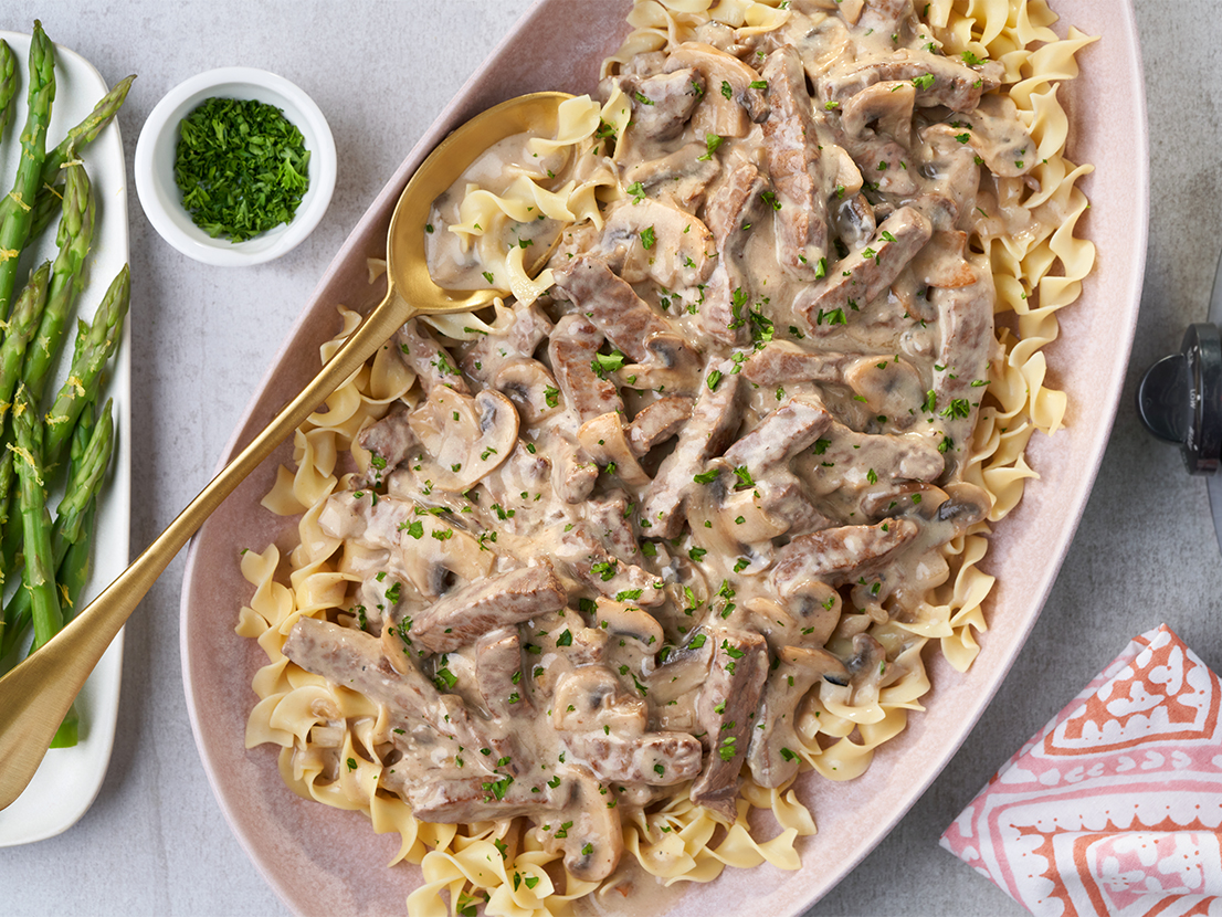 Slow Cooker Creamy Beef Stroganoff | Campbell's® Recipes