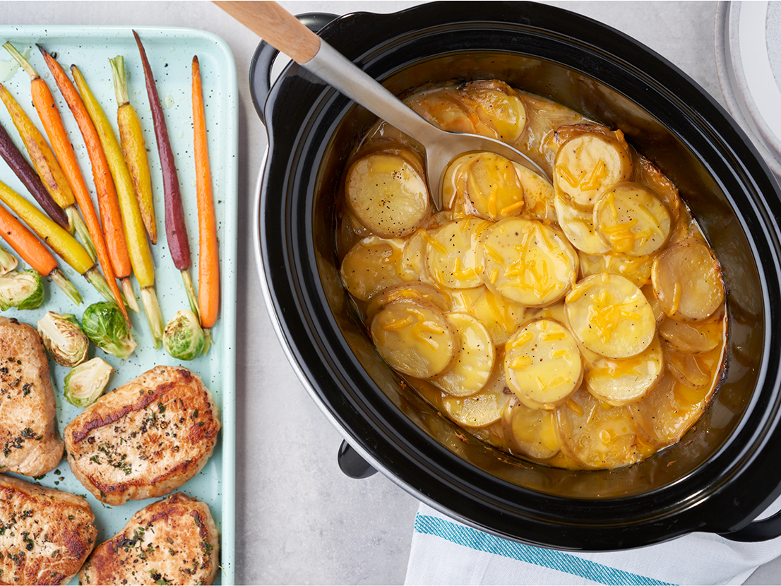 Slow Cooker Cheesy Scalloped Potatoes | Campbell's® Recipes