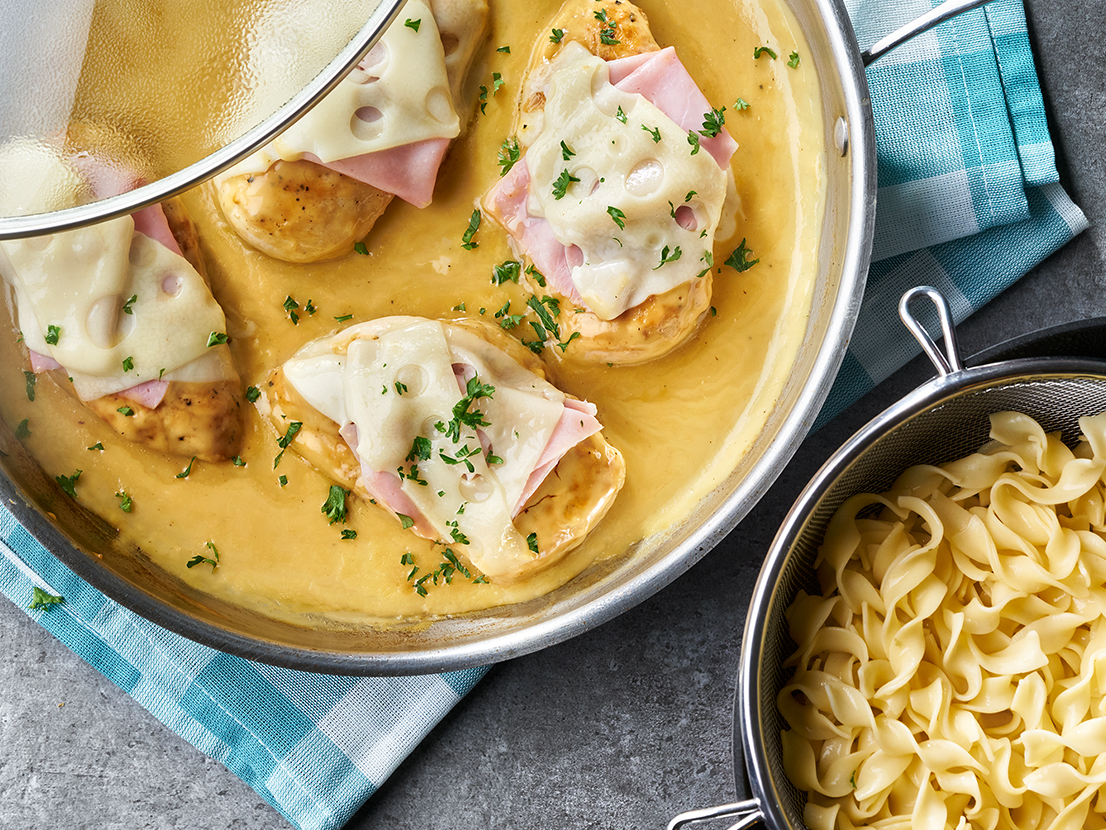 Skillet Chicken Cordon Bleu | Campbell's® Recipes