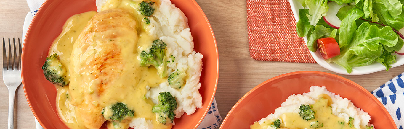 Cheddar Broccoli Chicken & Mashed Potatoes | Campbell’s® Recipes