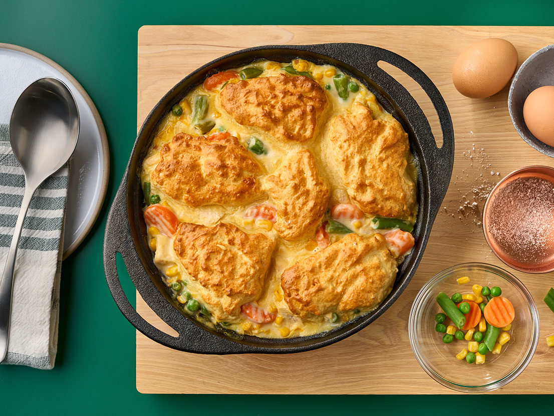 https://www.campbells.com/wp-content/uploads/2021/07/Easy-Chicken-Pot-Pie_card-1106x830.jpg