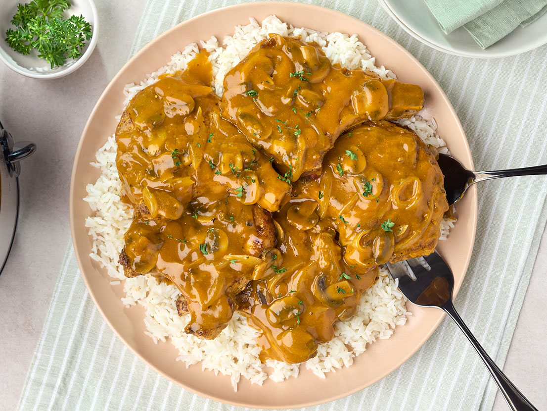 Slow Cooker Smothered Pork Chops | Campbell's® Recipes